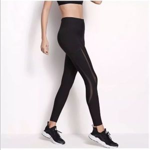 Victoria Secret Sport Total Knockout Tight Hi Rise Womens Size Small